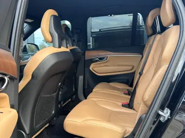Volvo XC 90 D5 AWD Momentum