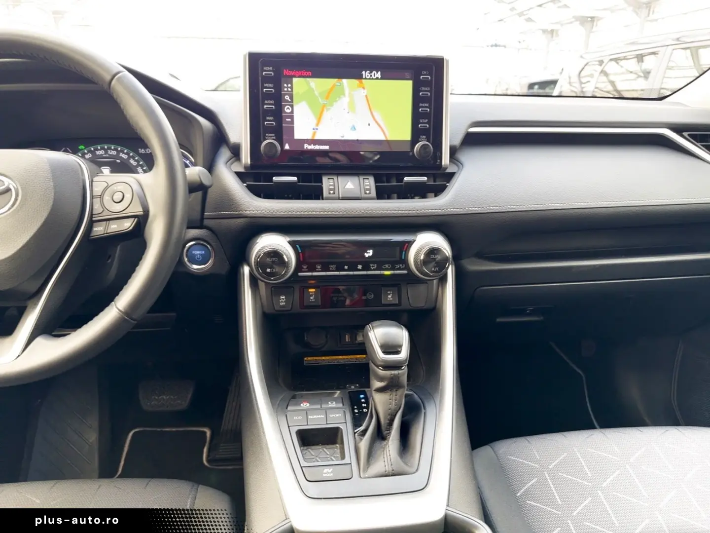 TOYOTA RAV4 2.5 VVT-i  Hybrid Team