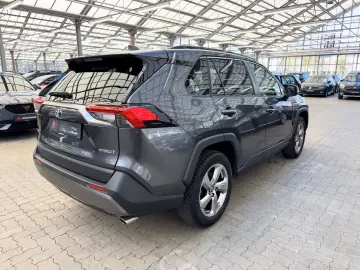TOYOTA RAV4 2.5 VVT-i  Hybrid Team