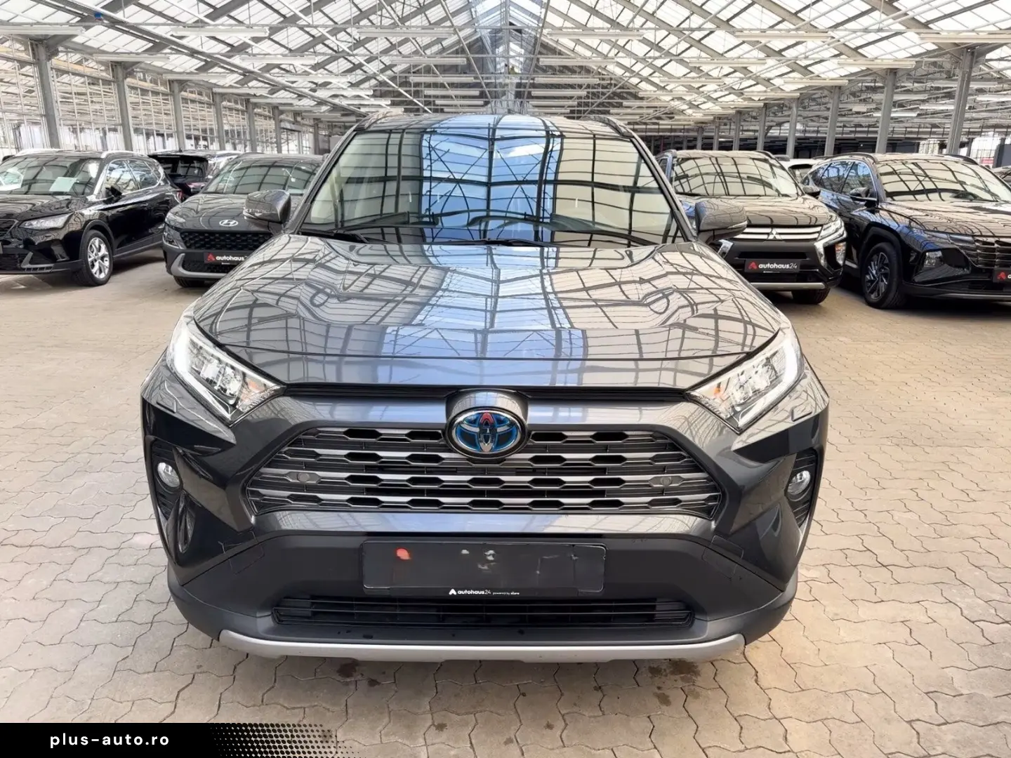 TOYOTA RAV4 2.5 VVT-i  Hybrid Team