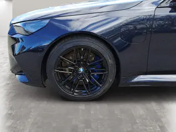 BMW M5 Limousine AHK Driv.Assist. Winterräder inkl.