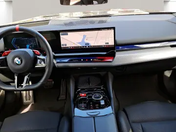 BMW M5 Limousine AHK Driv.Assist. Winterräder inkl.