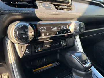 TOYOTA RAV 4 Hybrid 4x4