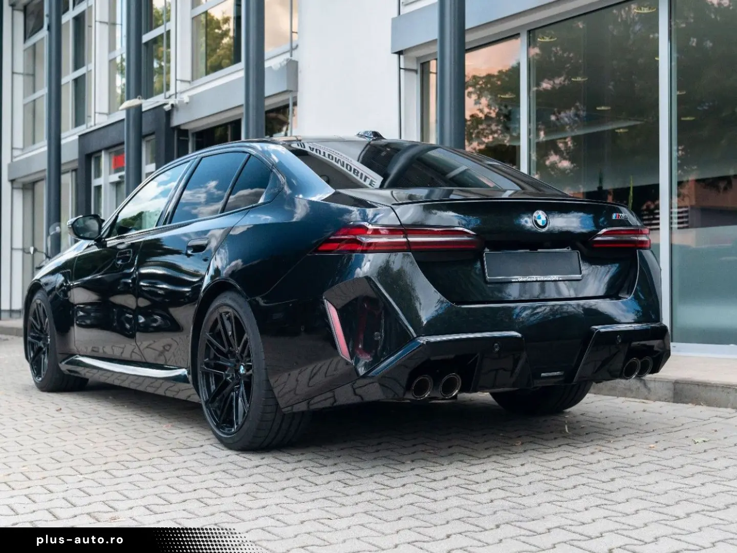 BMW M5 Limousine  DRIVING PROF.   COMFORT PAKET  B&W