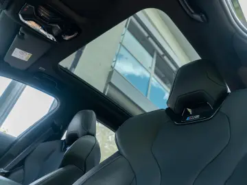 BMW M5 Limousine  DRIVING PROF.   COMFORT PAKET  B&W