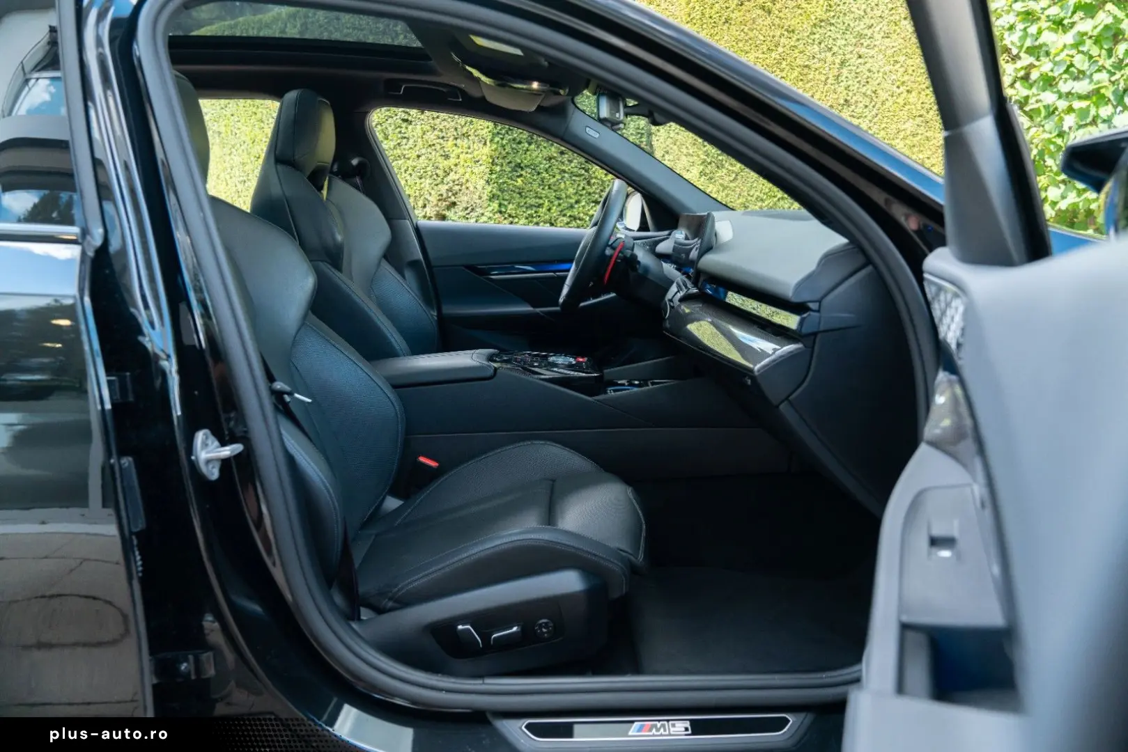 BMW M5 Limousine  DRIVING PROF.   COMFORT PAKET  B&W