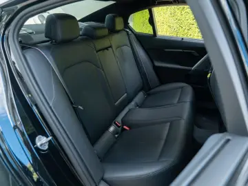 BMW M5 Limousine  DRIVING PROF.   COMFORT PAKET  B&W