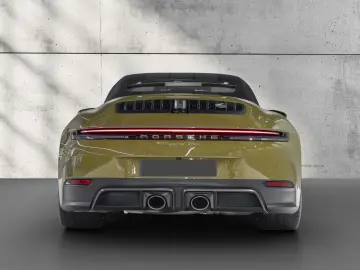 Porsche 911 GTS Heritage Spirit 70