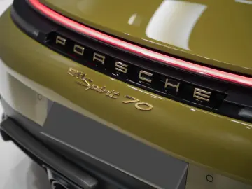 Porsche 911 GTS Heritage Spirit 70