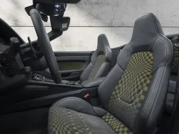 Porsche 911 GTS Heritage Spirit 70