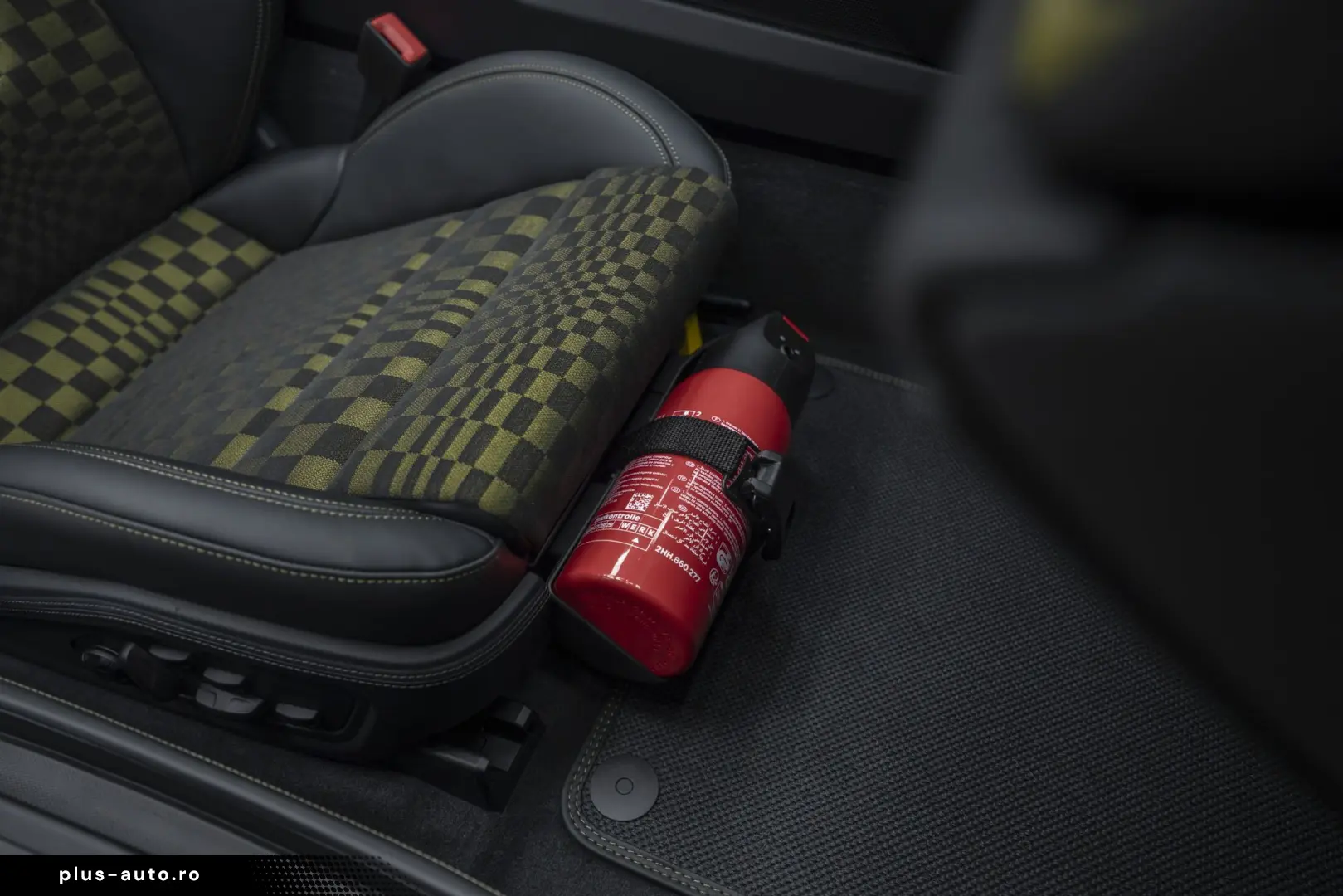 Porsche 911 GTS Heritage Spirit 70