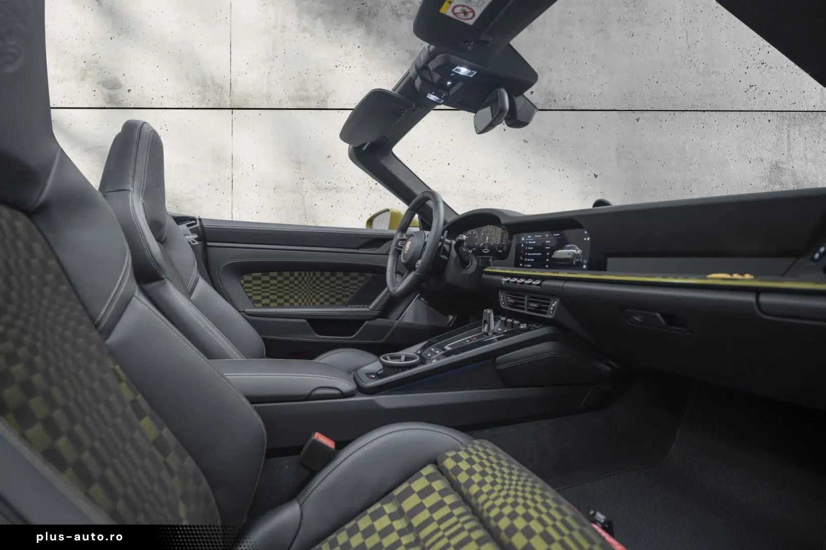 Porsche 911 GTS Heritage Spirit 70