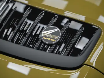 Porsche 911 GTS Heritage Spirit 70