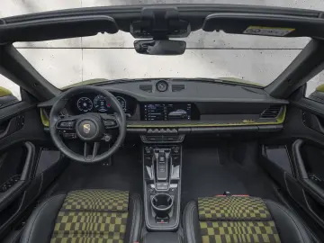 Porsche 911 GTS Heritage Spirit 70