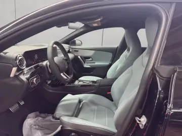 Mercedes-Benz CLA 200 AMG Line Advanced Plus