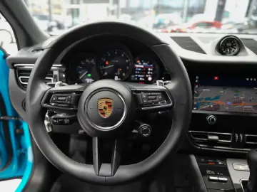 Porsche Macan CHRONO LUFTFEDERUNG