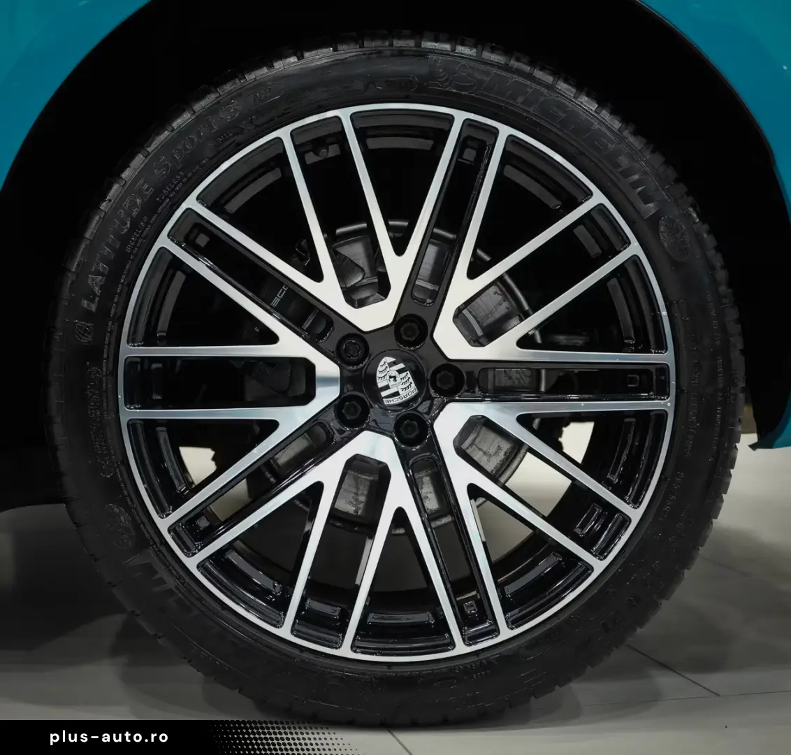 Porsche Macan CHRONO LUFTFEDERUNG