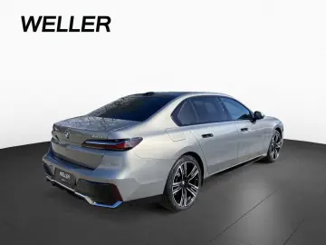 BMW 740d xDrive M SPORT