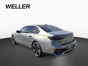 BMW 740d xDrive M SPORT