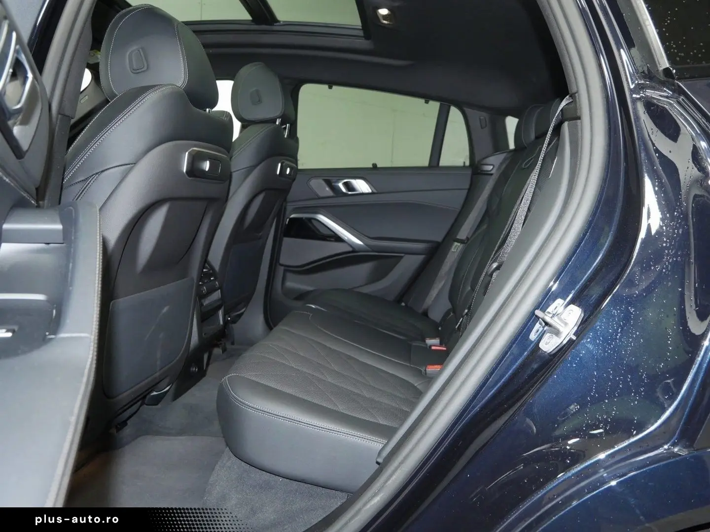 BMW X6 xDrive40d M Sport Panorama AHK STHZ H&K