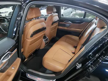 BMW 730d AHK Standheizung Sitzbelüft HK HuD GSD