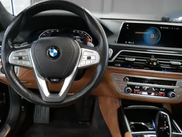 BMW 730d AHK Standheizung Sitzbelüft HK HuD GSD