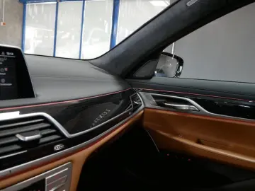 BMW 730d AHK Standheizung Sitzbelüft HK HuD GSD