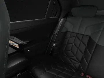 BMW 740d xDr M-Sport PANOSky MASSAGE KRISTALL