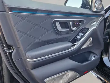 MERCEDES-BENZ S63 AMG e 4Matic L  Chauffeur Burmester