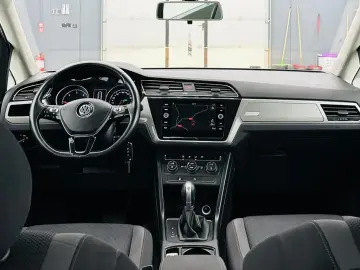 VOLKSWAGEN TOURAN 2019 1.6D E6 Garantie 12 Luni Rate Avans 0