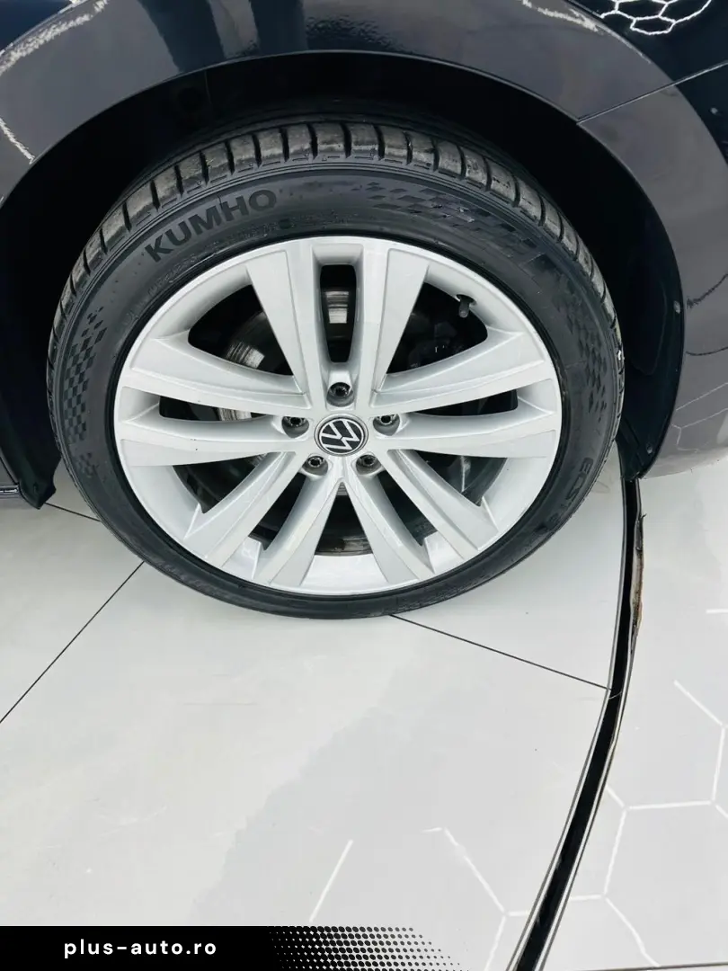 VOLKSWAGEN TOURAN 2019 1.6D E6 Garantie 12 Luni Rate Avans 0