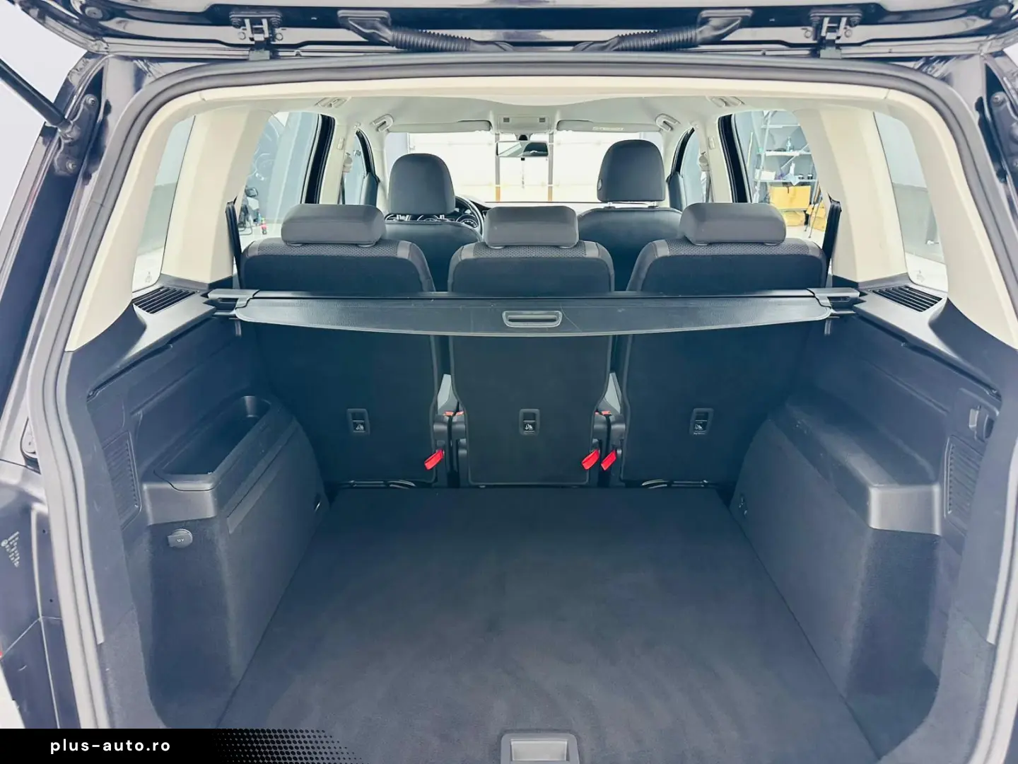 VOLKSWAGEN TOURAN 2019 1.6D E6 Garantie 12 Luni Rate Avans 0