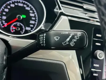 VOLKSWAGEN TOURAN 2019 1.6D E6 Garantie 12 Luni Rate Avans 0