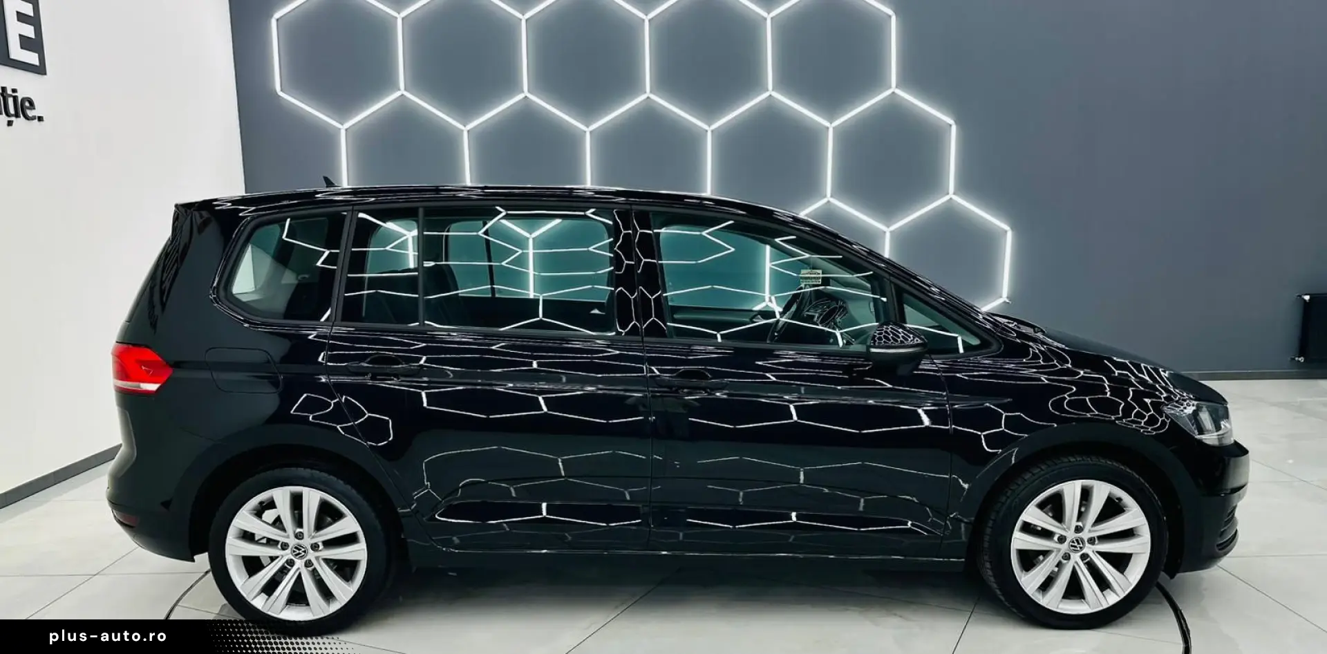 VOLKSWAGEN TOURAN 2019 1.6D E6 Garantie 12 Luni Rate Avans 0