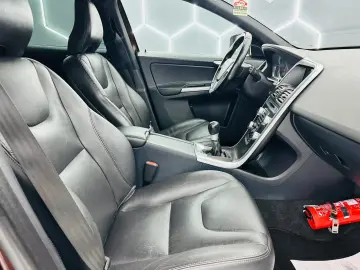 VOLVO Xc-60 2015 2.0D E5 Garantie 12 Luni Rate Avans 0 Doar