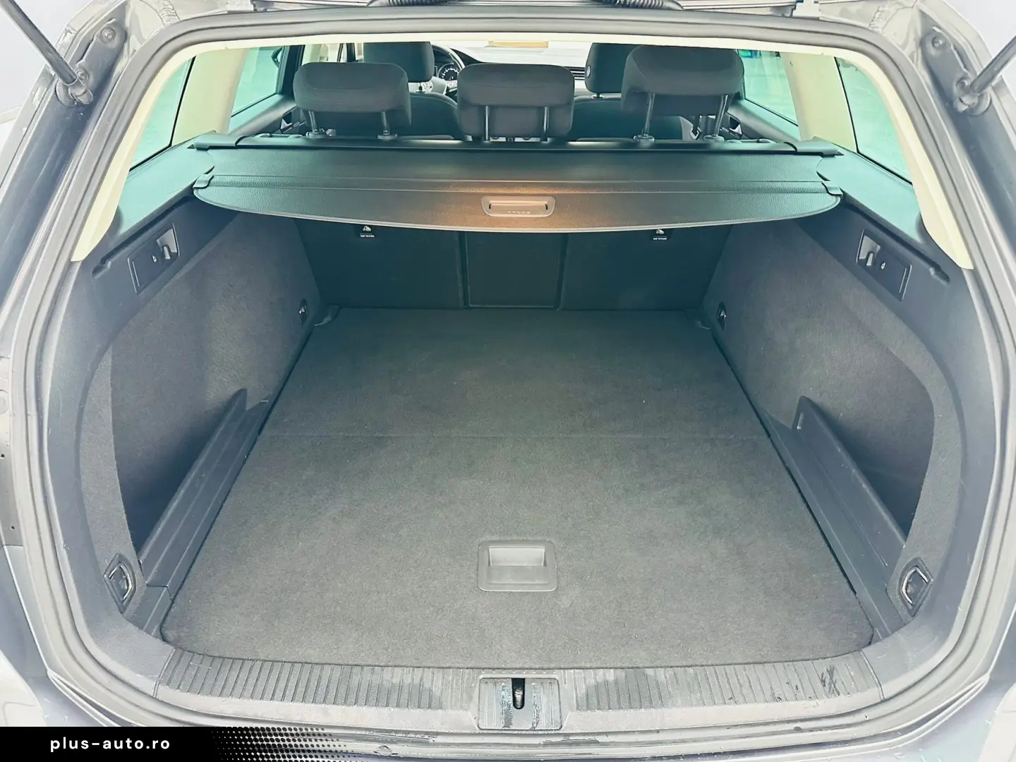 VOLKSWAGEN PASSAT 2016 2.0D E6 Garantie 12 Luni Rate Avans 0