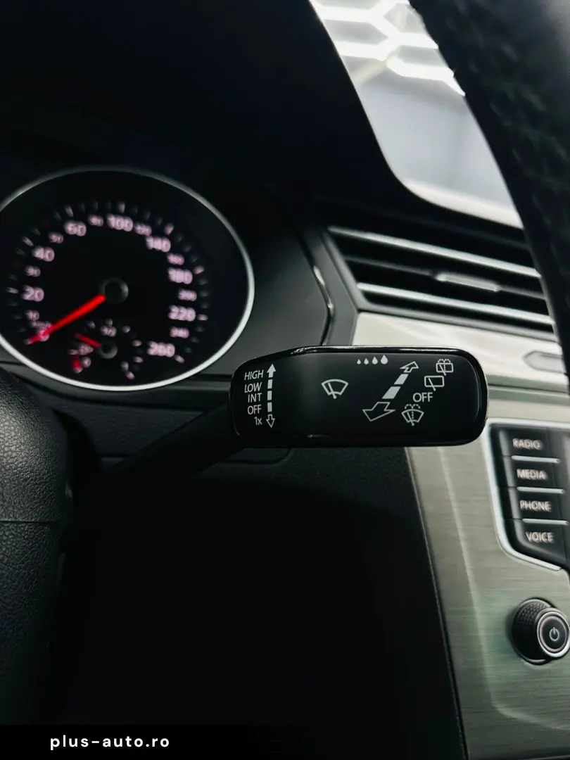 VOLKSWAGEN PASSAT 2016 2.0D E6 Garantie 12 Luni Rate Avans 0