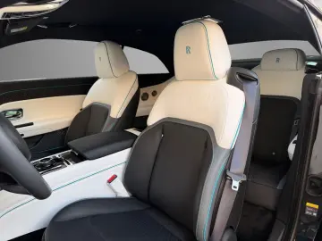 ROLLS ROYCE Spectre Black Badge Starlight Bespoke 23 Zoll