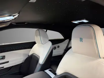 ROLLS ROYCE Spectre Black Badge Starlight Bespoke 23 Zoll