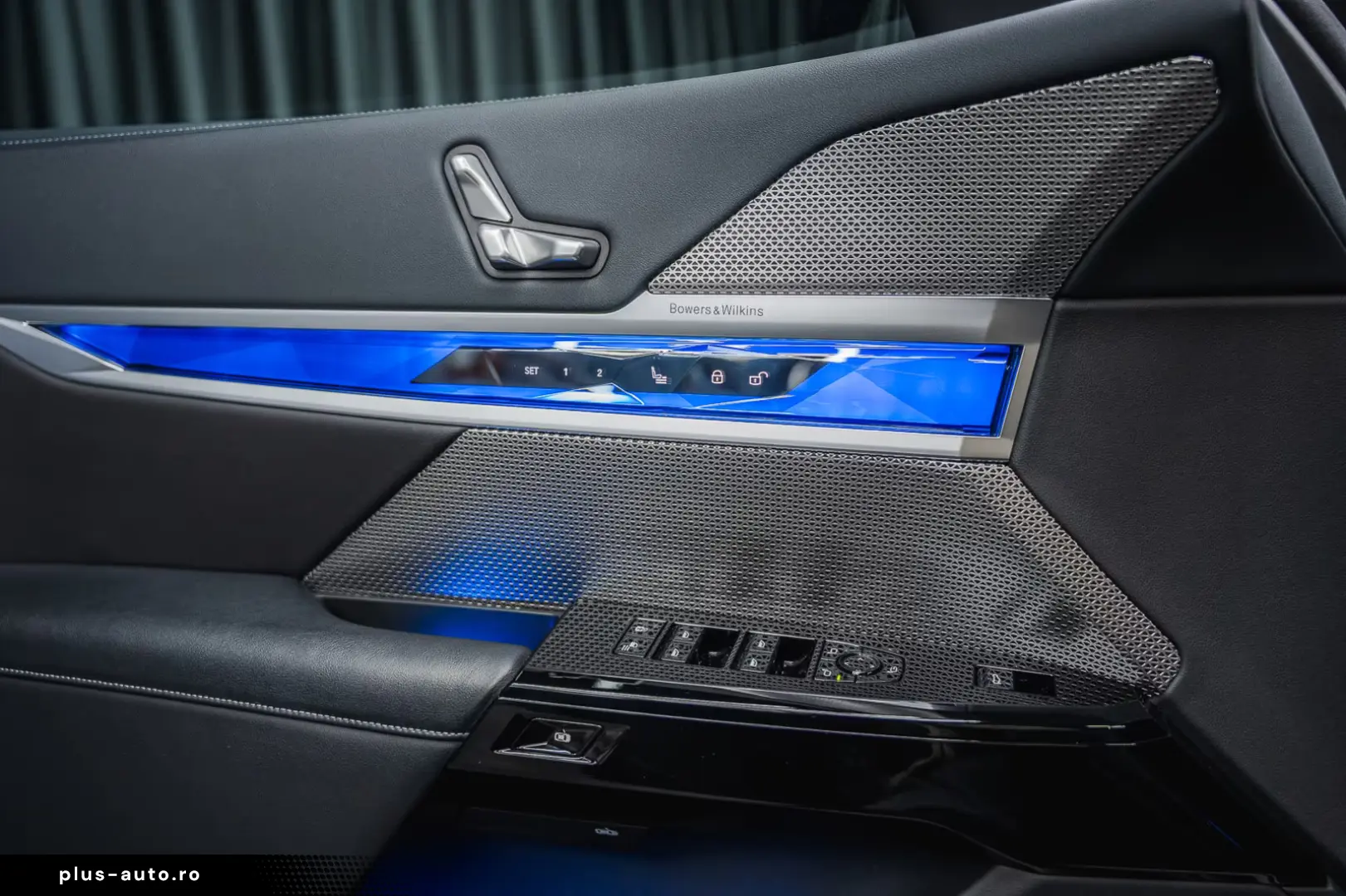 BMW 740 d xDrive  M Sport Pro Iconic Glow Theater TV