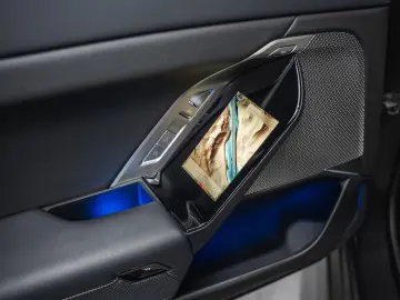 BMW 740 d xDrive  M Sport Pro Iconic Glow Theater TV