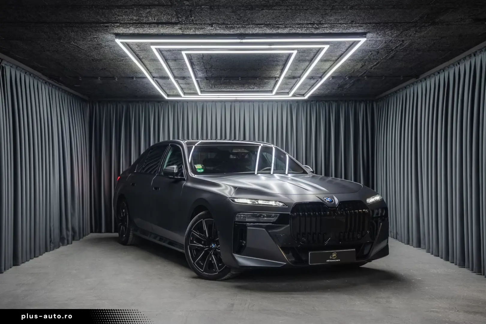 BMW 740 d xDrive  M Sport Pro Iconic Glow Theater TV