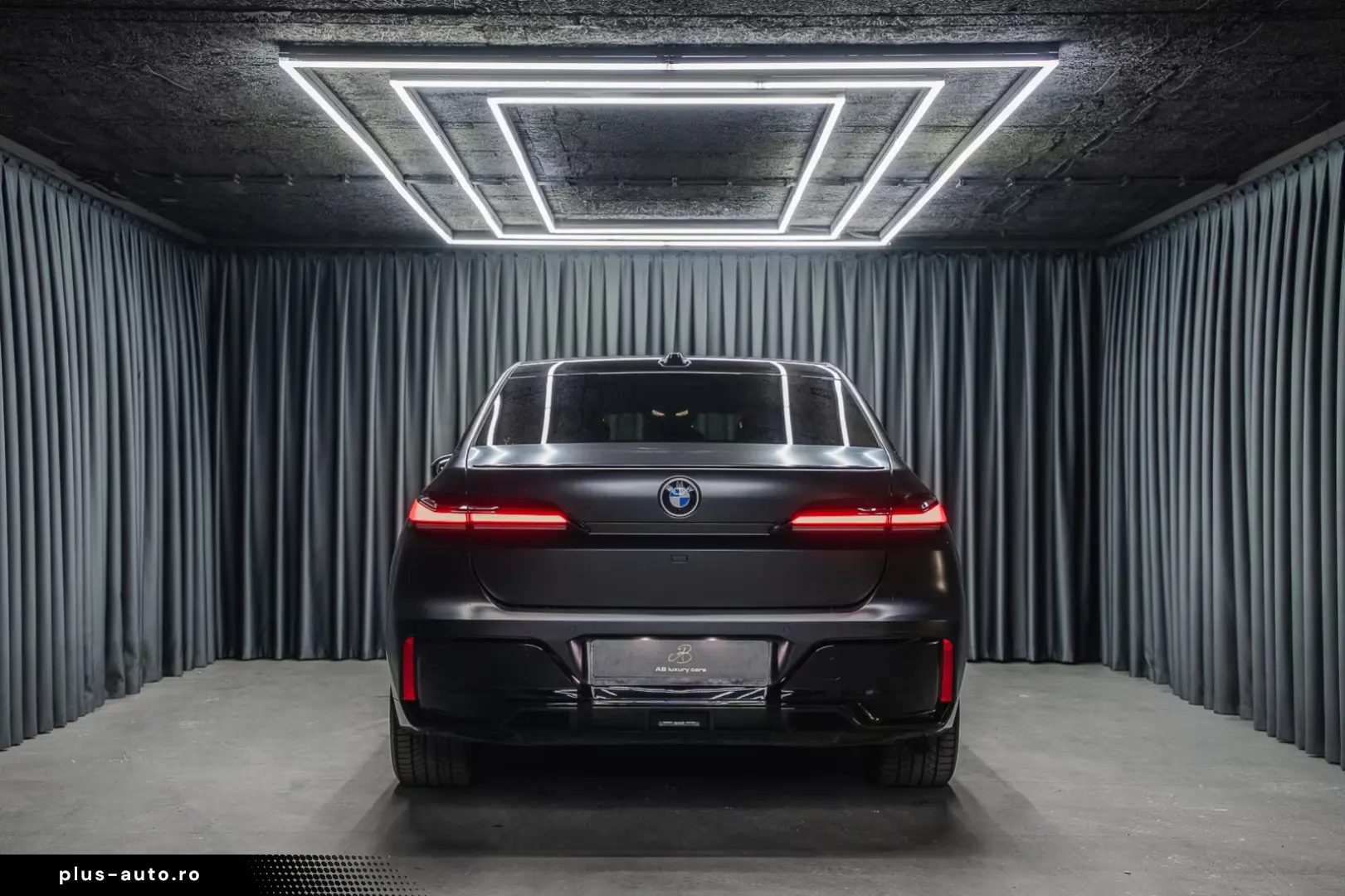 BMW 740 d xDrive  M Sport Pro Iconic Glow Theater TV