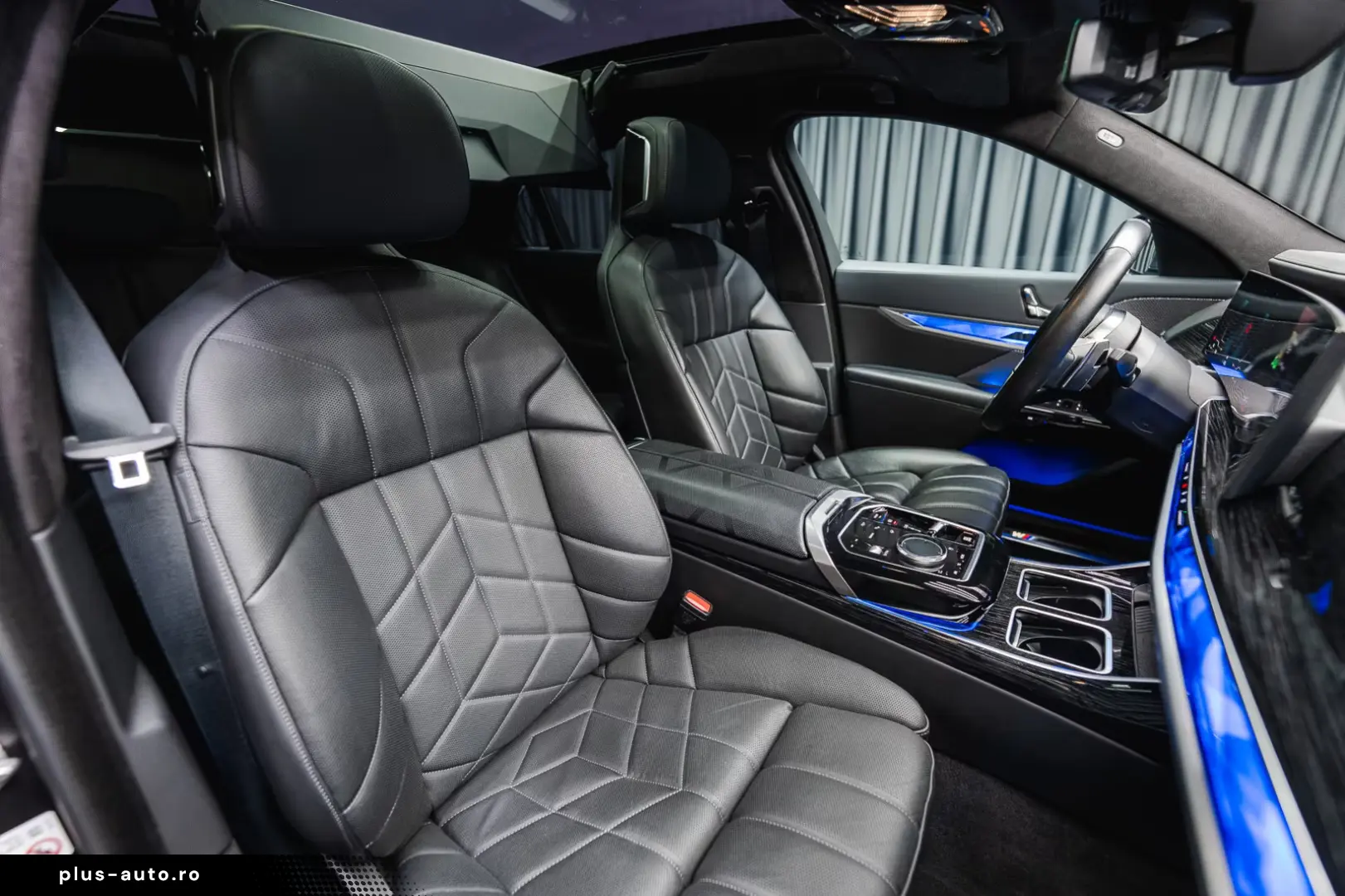 BMW 740 d xDrive  M Sport Pro Iconic Glow Theater TV