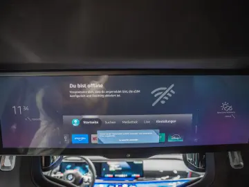 BMW 740 d xDrive  M Sport Pro Iconic Glow Theater TV