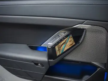 BMW 740 d xDrive  M Sport Pro Iconic Glow Theater TV