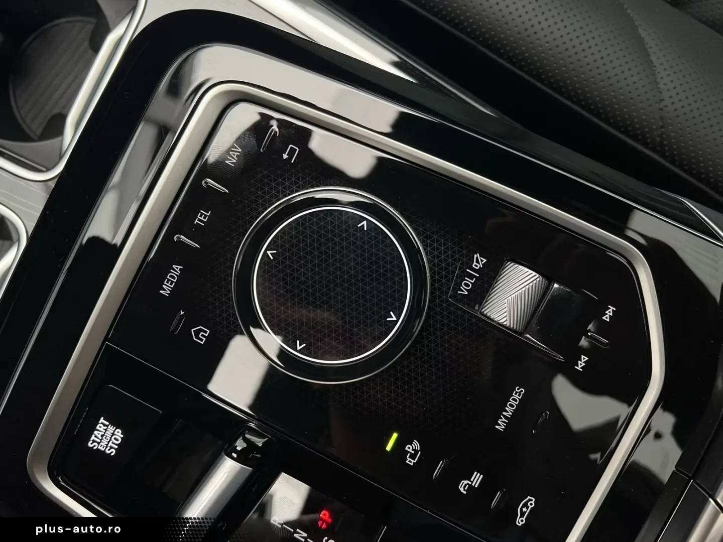 BMW 740d xDrive M Sport SkyPano