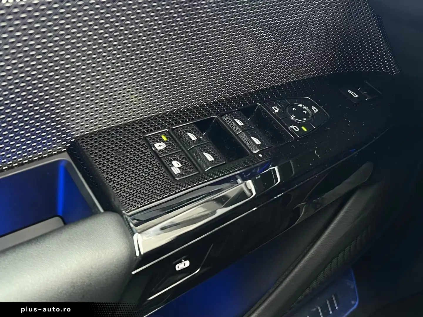 BMW 740d xDrive M Sport SkyPano