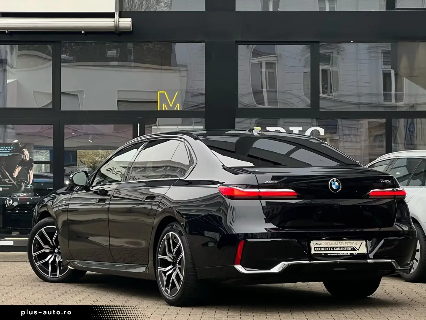 BMW 740d xDrive M Sport SkyPano