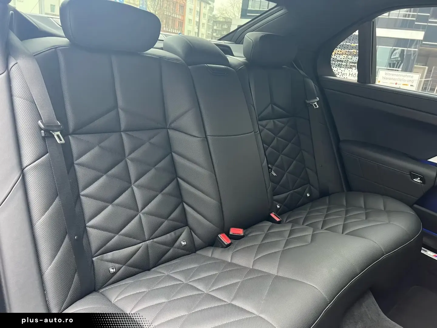 BMW 740d xDrive M Sport SkyPano